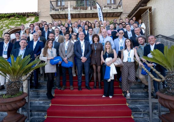 ANAGAN reúne al sector asegurador en Zaragoza con una convención inspirada en el baloncesto bajo el lema “Jugamos para ganar”
