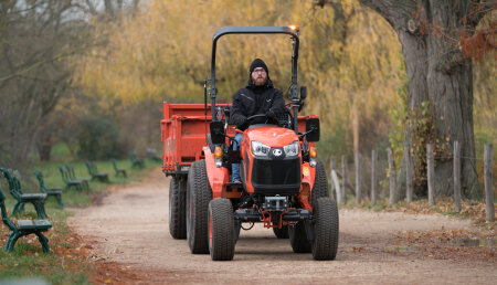 Kubota presenta el tractor eléctrico compacto LXe-261 en Europa