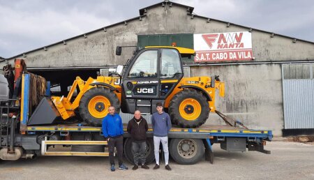 Millares Torron entrega JCB 532/70 agrisuper a Sat Cabo de vila de Veiga do pumar