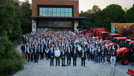 Kubota celebra 50 años en Europa homenajeando a los Concesionarios y Distribuidores con un evento exclusivo