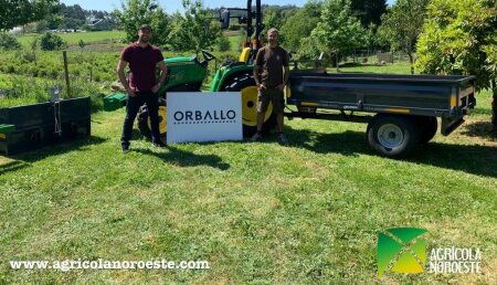 Agrícola Noroeste entrega John Deere 3038E a Orballo 