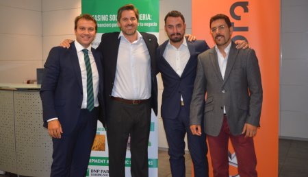 Kubota España y BNP Paribas Leasing Solutions llegan a un acuerdo para sacar el primer programa de renting con mantenimiento. 