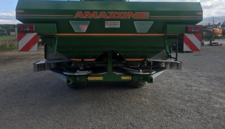 Agrícola Suárez entrega abonadora AMAZONE ZA-M 3000 PROFIS