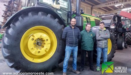 Agrícola Noroeste entrega a Cosechadoras González Pardo de Xesteda(A Coruña),  John Deere 6250R Ultimate equipado con de guiado automático AutoTrac.