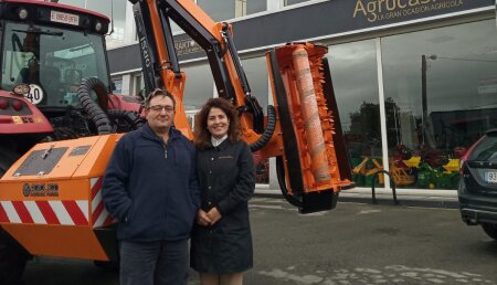AGROLUGO HACE ENTREGA DE DESBROZADORA ORSI VISUAL