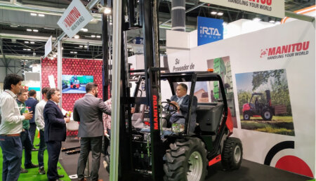 Manitou mostró su nueva gama de carretillas todo terreno MC en Fruit Attraction