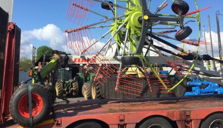 Talleres Agrícolas Mata entrega a Servicios agrícolas y forestales Avelino, Claas liner 2800