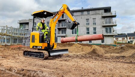 NUEVAS MINIEXCAVADORAS JCB 18Z-1 PARA DRENAJE EN GRANJAS Y TRABAJOS DE TIERRA