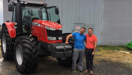 Agricola Suarez  entrega MASSEY FERGUSON 7716