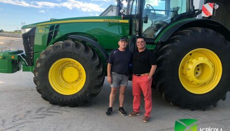 Agrícola Noroeste  entrega John Deere 8320R a Cunícula Dima SL