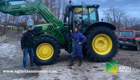 Agrícola Noroeste entrega John Deere 6155R + PALA 643R a JOSE IGNACIO