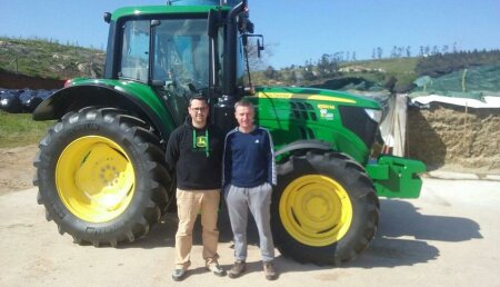 Agricola Castellana entrega a la Ganadería Joblegón SC, de Quijas (Cantabria),  JOHN DEERE 6130M SuperStar