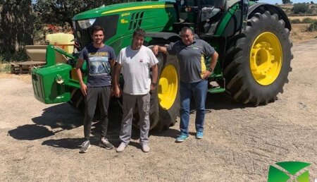Agrícola Noroeste entrega John Deere 6215R a Bealu SC