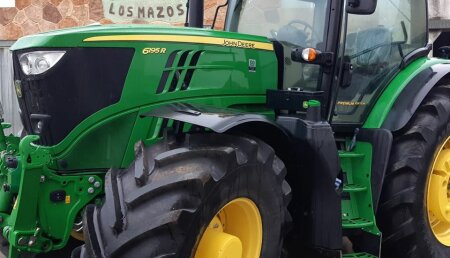 Agricola Castellana entrega John Deere 6195R a la Ganaderia Los Mazos SC