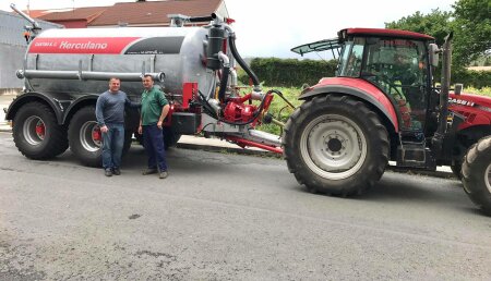 Agricola Matova entrega a Castro SC la cisterna Herculano de 10000L.