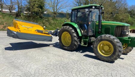 Agricola Calvo  entrega   ELHO NM 2400 VC a Marta María Besteiro Extremeiro en Santiago de Ferroi - Guntin