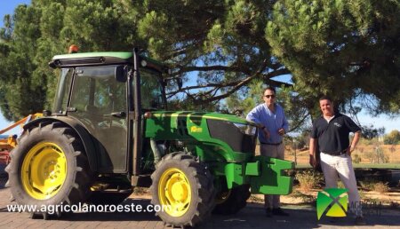Agrícola Noroeste entrega a la Finca Valdemora, John Deere 5085GF