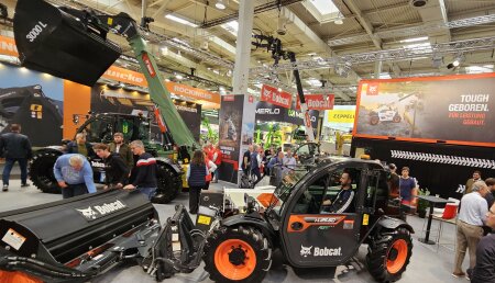 Bobcat muestra por primera vez en Agritechnica la nueva cargadora de ruedas compacta L95 y el manipulador telescópico supercompacto TL25.60 