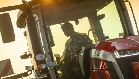 100% de conectividad como estándar en la nueva serie MF 8S de Massey Ferguson