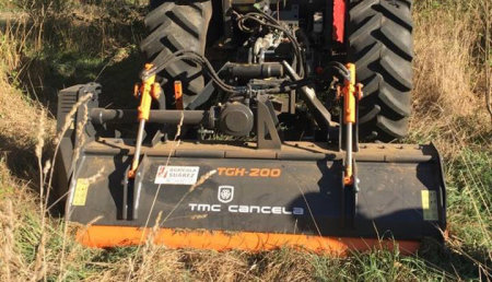 Agricola Suarez entrega  Trituradora TMC CANCELA TGH 200