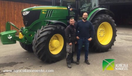 Agrícola Noroeste Entrega John Deere 6175R Ultimate a Cabanelas  - Toques(A Coruña)