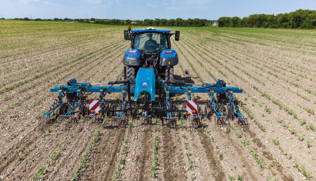 New Holland amplía su gama de cultivadores con el modelo SRC SmartSteerTM, dotado de sistema de autoguiado con cámara