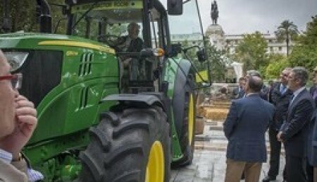 JOHN DEERE PARTICIPA EN LA EXPOSICION “EL CAMPO EN LA CIUDAD” ORGANIZADA POR ASAJA-SEVILLA