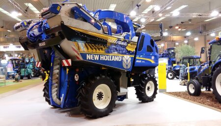 New Holland celebra la unidad 15.000 de vendimiadoras Braud