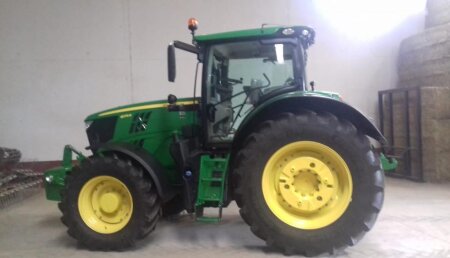 Agrícola Castellana Entrega JOHN DEERE 6215R a Hnos. Antolinez Gómez de San Roman de la Cuba (Palencia)