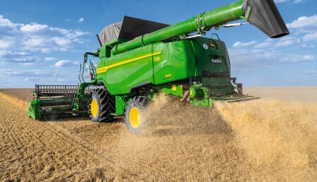 John Deere presenta sus nuevas cosechadoras de sacudidores T5 y T6