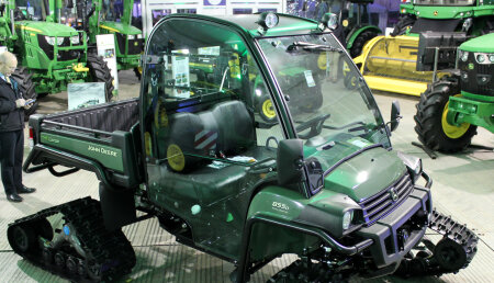 Sigue la pista a los John Deere Gators