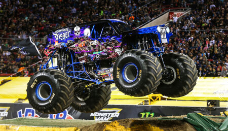 DOS NUEVAS ETAPAS ESCALOFRIANTES PARA EL ESPECTÁCULO EUROPEO DE MONSTER JAM