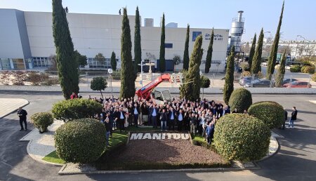 Manitou lanza su nueva gama de plataformas tijera en la XII Convención Ibérica de Concesionarios