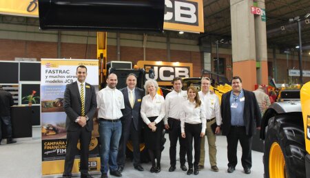 JCB TRIUNFA EN FIMA 2016