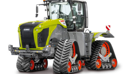 XERION con trenes de orugas y motores en fase V