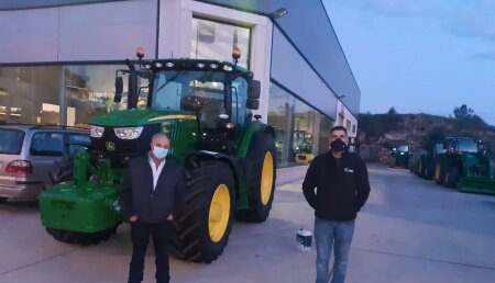 Agrícola Noroeste entrega John Deere 6155R a Ganaderia Melchor