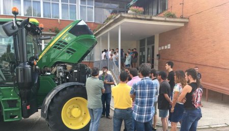 Agrícola Castellana a estado en INEA - Escuela Universitaria de Ingeniería Agraria de Valladolid en el curso de Gestión de Maquinaria impartido por Pedro Cernuda
