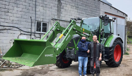 Maxideza entrega a Santiago Fernández García de Rodeiro (Pontevedra), Fendt 312 con pala