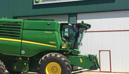  Agrícola Castellana entrega John Deere T660 HM a Rosa Maria Ruiz Villalobos y Fernando Cantero Cantero de Tordómar (Burgos)