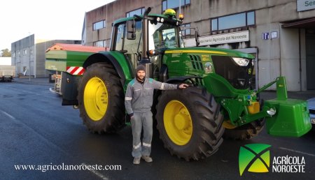 Agrícola Noroeste entrega John Deere 6175M  a Xallas Soc. Coop. Galega