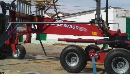 Agrosahagun entrega sitrex SR 500 en Monasterio de Vega a  Jose Antonio Martinez 