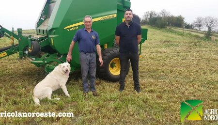 Agrícola Noroeste entrega John Deere  ROTOEMPACADORA V451M a Vanesa