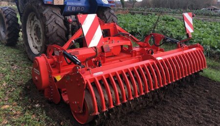 Agrícola Suárez entrega MASCHIO G300 con Rodillo Packer con conexión Hidráulica