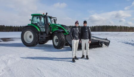 Record Mundial: Un Valtra no Tripulado quita nieve a 73,171 km/h