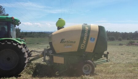 Farming Agricola entrega  Krone Fortima V 1500 MC e Kw 4,62 en Tondela, con Distribuidor Armenio Pereira.