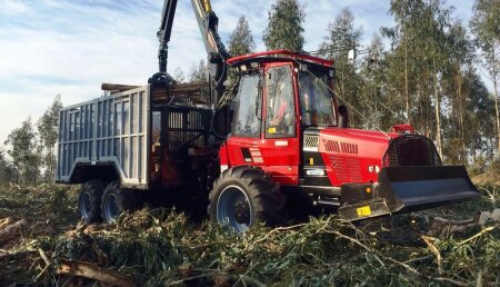 Hitraf entrega un Autocargador Komatsu 865