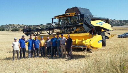 New Holland Probamos en Palencia el sistema PLM Connect (Gestion de flotas) sobre una CX8.70. Control de datos de la máquina en tiempo real desde la oficina.