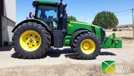 Agrícola Noroeste entrega John Deere 8245R a Pedro Pablo