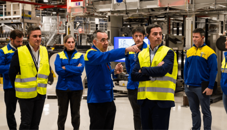 El Lehendakari Imanol Pradales visita la fábrica de Michelin en Vitoria