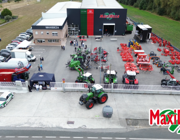 Maxideza inaugura su nuevo concesionario de maquinaria agrícola en Lugo